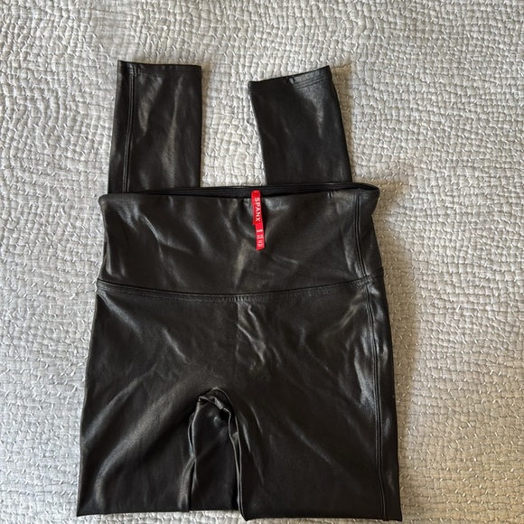 Spanx leather look leggings - Picture 2 of 2